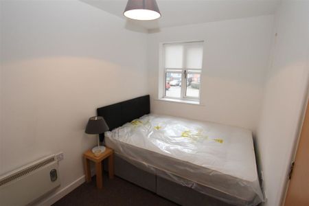 Turlow Court, Leeds City Centre, LS9 8PA - Photo 3