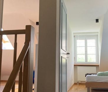 Einmaliges Wohnerlebnis im 4.5-Zimmer-Flarzhaus in Fällanden - Photo 2