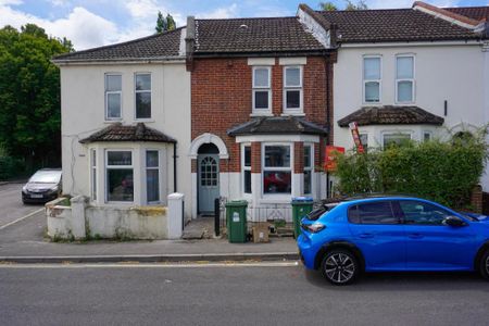 Brickfield Road,Southampton - Photo 3