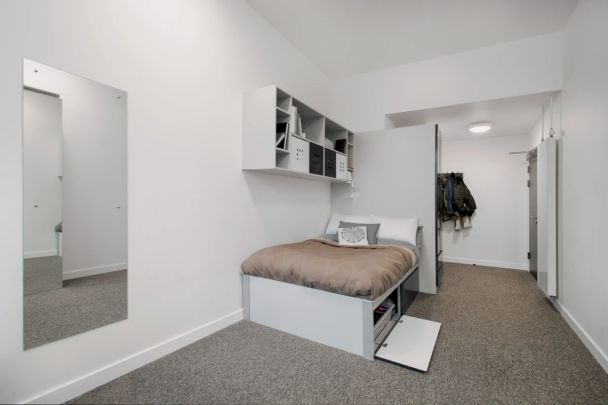 Premium Lower Floor En-suite (Clifton House) - Photo 1