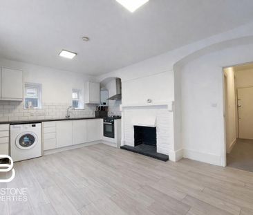 1 bedroom ground floor flat to rent - Photo 4