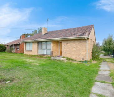 37 Sunset Boulevard, Jacana, VIC 3047 - Photo 4