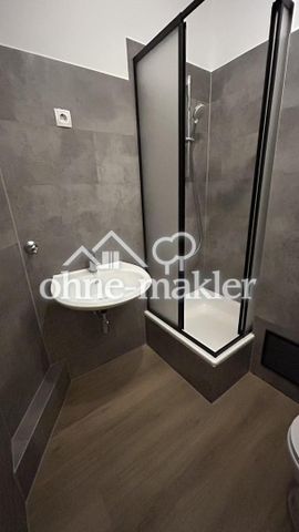 Renovierte 2 Zimmer Wohnung im Erdgeschoss mit neuer Einbauküche nahe Centro - Photo 5