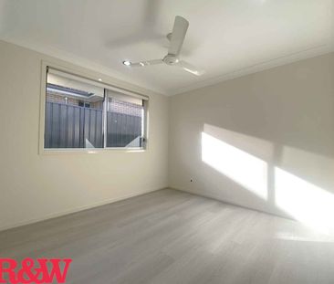 Updated family home in Mulgoa Rise - Photo 4