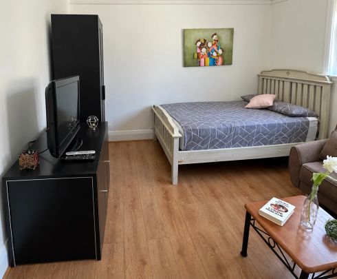 Studio D, 1/96 Grey Street, St Kilda - Photo 1