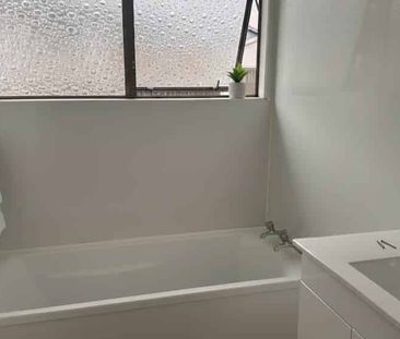 Spacious 3-Bedroom Home with Sleepout – Conven... - Photo 1