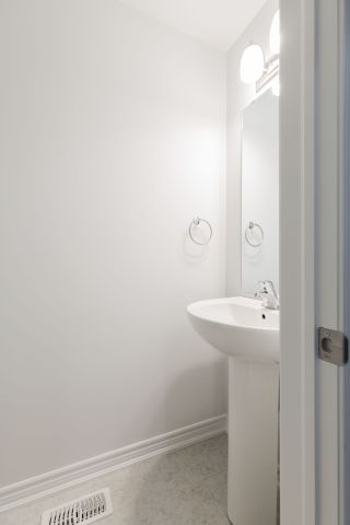 For Lease - 3602 Carolina Court, Fort Erie, Ontario - Photo 5