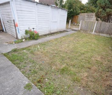 3 bedroom semi-detached house to rent - Photo 6