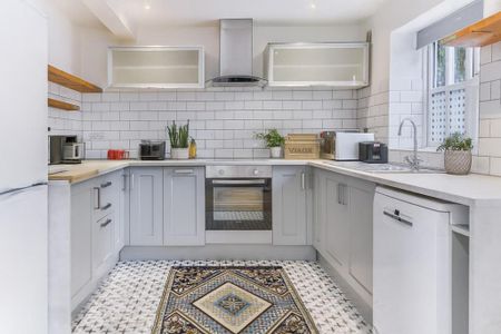 3 bedroom detached house to rent - Photo 2