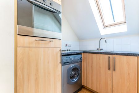 studio to rent Springfield Road, Horsham, West Sussex, RH12 - Photo 4