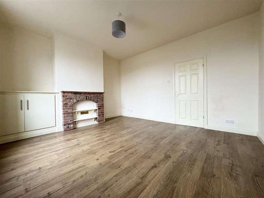 Wakefield Road, Scissett, Huddersfield, HD8 - Photo 1