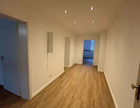 Erstbezug: Umfangreich sanierte 2-Zimmer-Wohnung nahe Fachhochschule - Foto 1