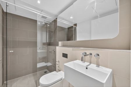 Central living at Swanston Square - Photo 4