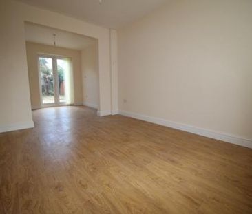 3 bedroom detached house to rent - Photo 5