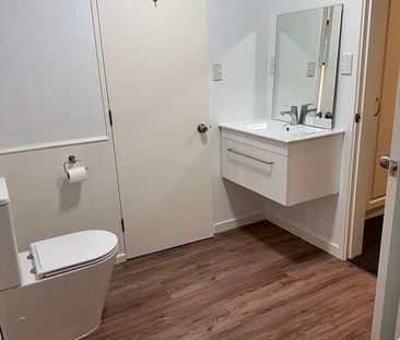 2 Bedroom Unit - Walking distance to town - Photo 6