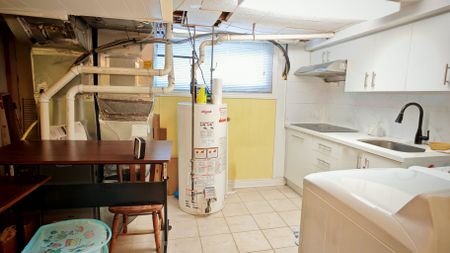 For Lease - 27 Sussex Avenue Unit# Basement, Richmond Hill, Ontario - Photo 2