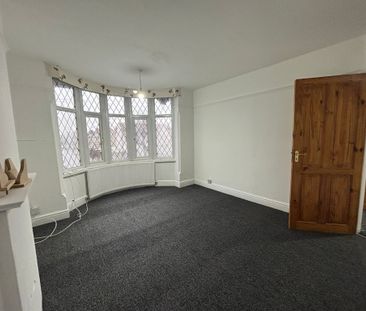 Moseley Avenue, Coundon - Photo 3