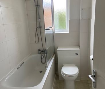 Studio Flat, Goodmays, IG3 - Photo 5