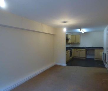 Beeston Court, Laindon, Basildon, SS15 - Photo 3