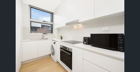 GEM IN THE HEART OF WAVERTON - Photo 4