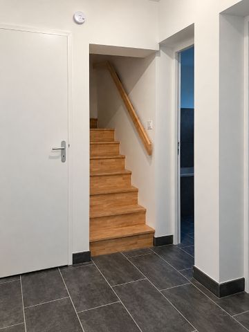 Location Maison 4 pièces 98m² - Photo 5