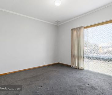 FOUR BEDROOM HOUSE - Photo 3