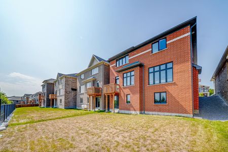 For Lease - 33 John Dallimore Drive, Georgina, Ontario - Photo 4
