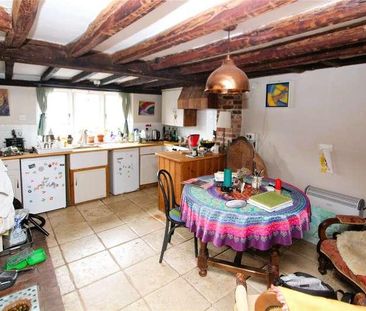 Sussex Road, Petersfield, Hampshire, GU31 - Photo 4