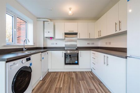 3 bedroom detached house to rent - Photo 5