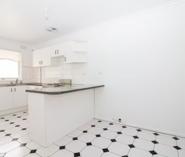 Small and cute! - Photo 2