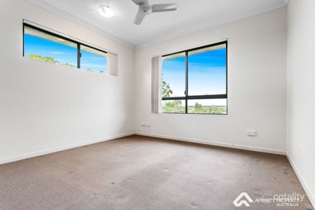 38 / 48-50 Lee St - Photo 3