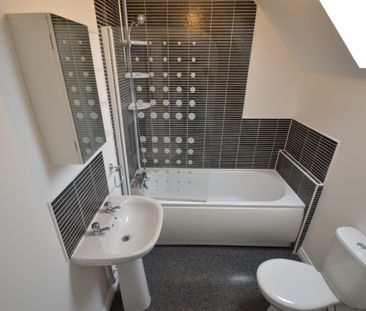 Reeves Way, Armthorpe, DN3 - Photo 3