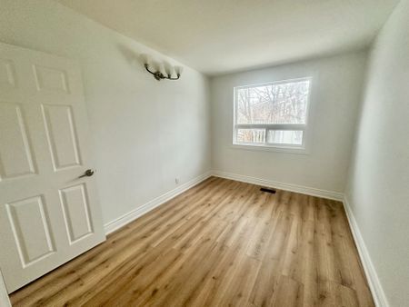 For Lease - 69 Roywood Drive Unit# Entire House, Toronto, Ontario - Photo 4