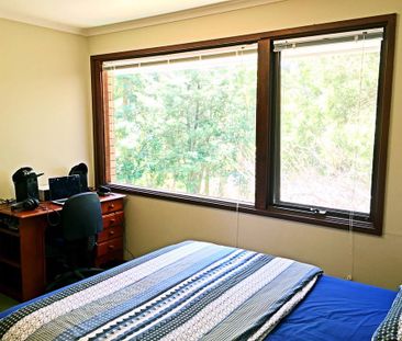 3-bedroom shared house, Cosgrove Ave - Photo 2