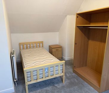 3 Bed End Terrace, Ruth Square, S10 - Photo 4