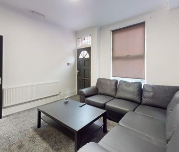 5 bedroom terraced house to rent - Photo 2