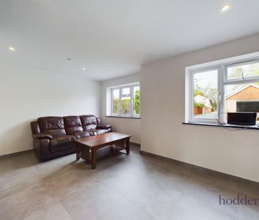 4 bedroom detached house to rent - Photo 1