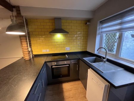 2 bedroom property to rent - Photo 2