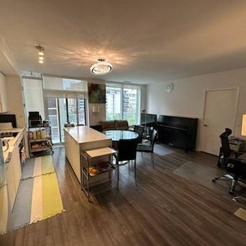 Eglinton&Yonge 3 Bedrooms 2 Bathrooms for lease - Photo 4