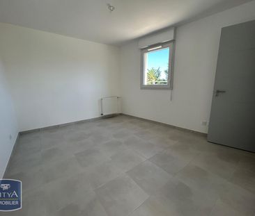 Location Appartement 4 pièces 100m² MORIERES LES AVIGNON 84310 - Photo 4