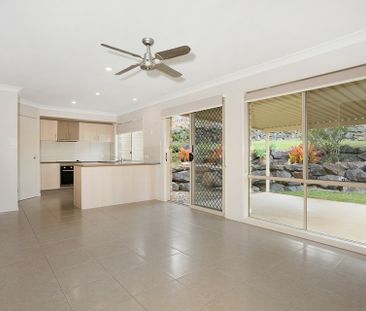 5 BEDROOM FAILY HOME WITH VIEWS AND 2ND LIVING - Photo 2