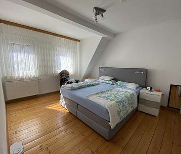 Attraktive 5 Zimmer-Maisonette-Wohnung mit Einbauküche VERMIETET - Photo 1