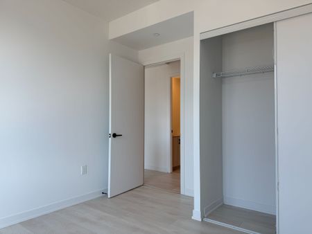 For Lease - 4878 Powers Common Unit# 211, Burlington, Ontario - Photo 2