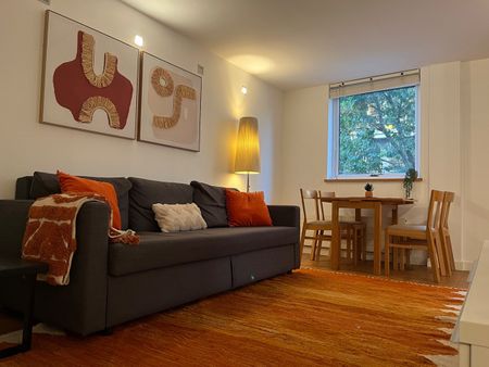 2 Bed Flat, Odhams Walk, WC2H - Photo 2