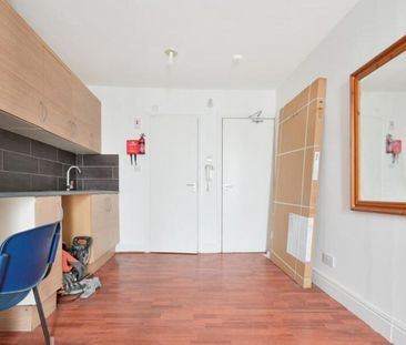 Studio to rent - Photo 5