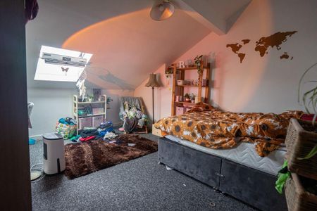 7 bedroom detached house to rent - Photo 4