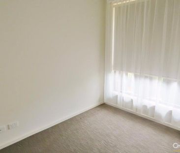 Modern Family Home with Study in the Heart of Seaford. - Photo 2