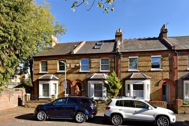 3 bedroom terraced house to rent - Photo 1