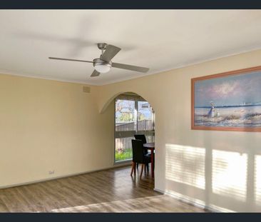 Live Close, Live Easy – Your Perfect Melton South Home Awaits! - Photo 1