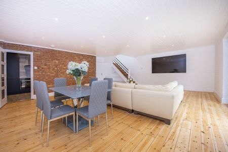 2 bedroom cottage to rent - Photo 2